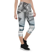 Abstract Octopus - Capri Leggings