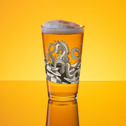 Octopus Knight - Shaker pint glass